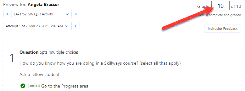 Arrow pointing to Grade populated from auto scored quiz